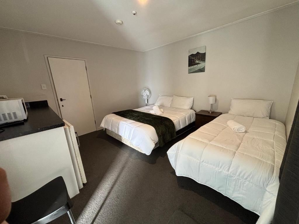 Twin Room at Leopard Hotel Waipukurau